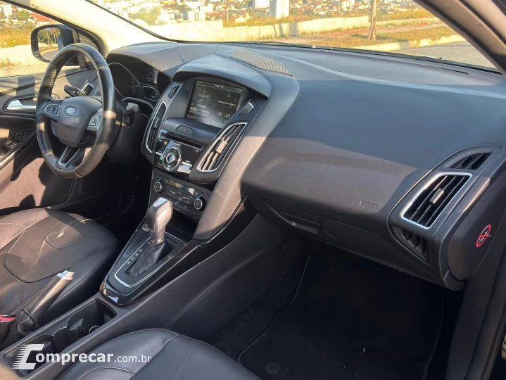 FOCUS 2.0 TITANIUM PLUS FASTBACK 16V FLEX 4P POWERSHIFT