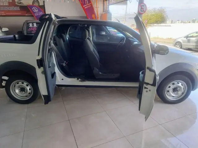 STRADA - 1.4 MPI HARD WORKING CD 8V 3P MANUAL