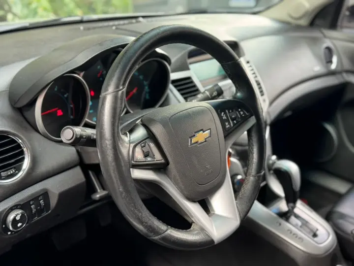 CRUZE 1.8 LT 16V