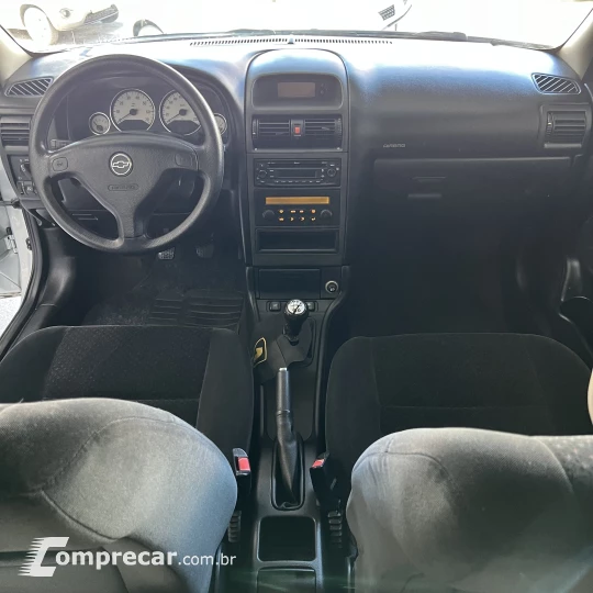 Astra Sed. Advant. 2.0 8V MPFI FlexP. 4p