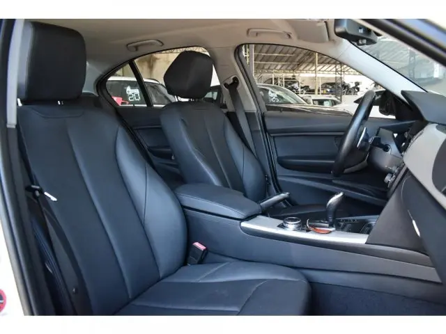 320i - 2.0 16V TURBO ACTIVE 4P AUTOMÁTICO