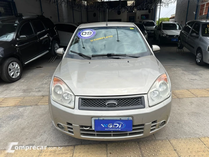 FIESTA 1.6 MPI Class Hatch 8V