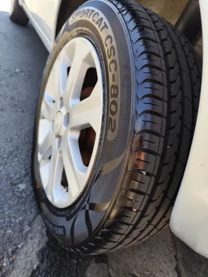 CORSA 1.4 MPFI Premium Sedan 8V