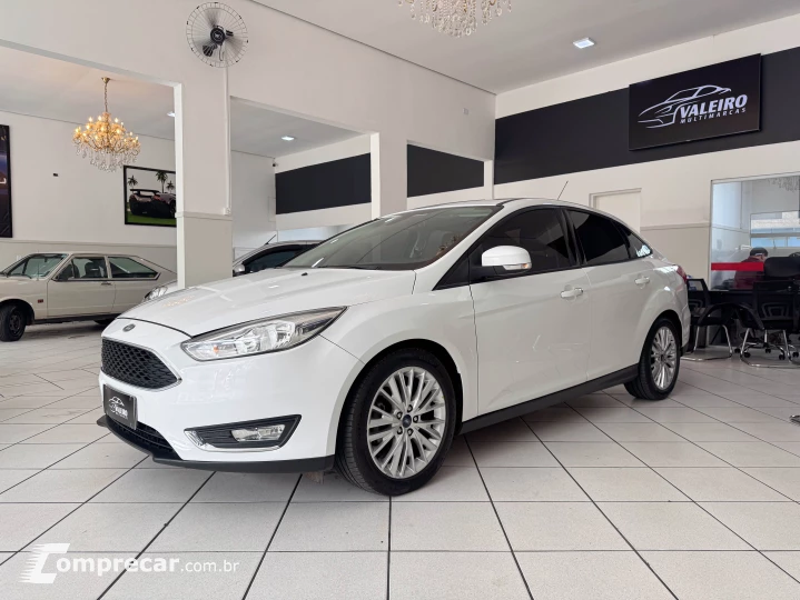 FOCUS 2.0 SE Plus Sedan 16V