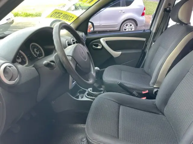 SANDERO - 1.6 STEPWAY 16V 4P MANUAL