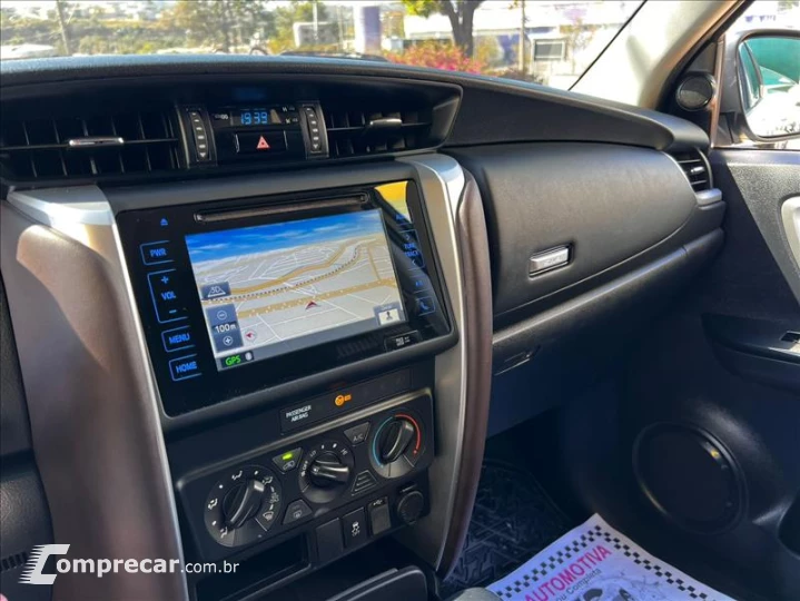 HILUX SW4 2.7 SR 4X2 16V