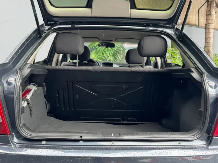 ASTRA 2.0 MPFI Advantage 8V