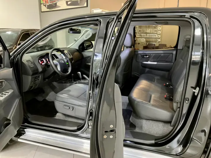 Hilux Caminhonete 2.7 16V 4P SRV FLEX 4X4  CABINE DUPLA AUTO