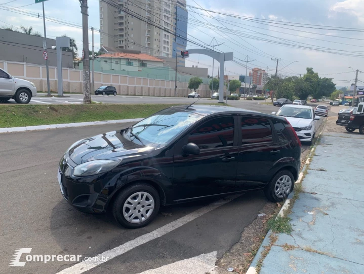 FIESTA 1.0 MPI Class Hatch 8V