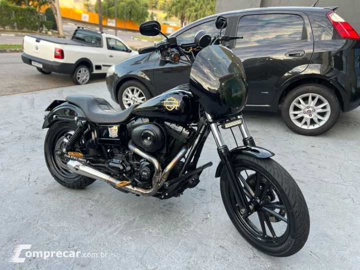 DYNA SUPER GLIDE CUSTOM