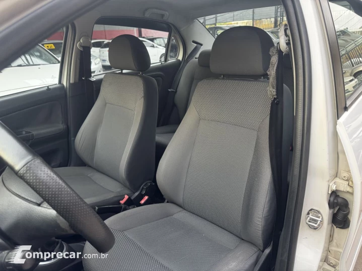 Voyage 1.6 4P TREND FLEX