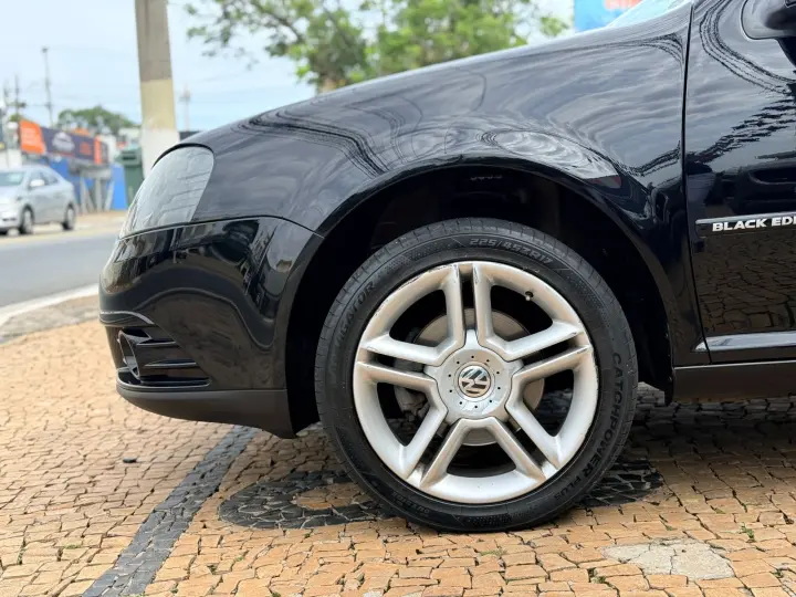 GOLF 2.0 MI Black Edition 8V