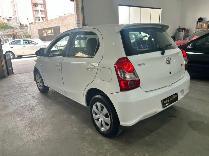 Etios 1.5 Xs 16V Flex 4P Automático