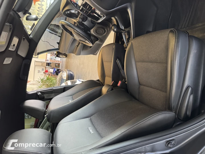 YARIS 1.5 16V XS Connect