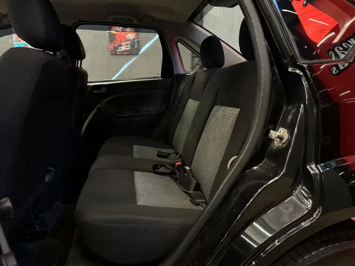 Fiesta 1.6 Mpi Sedan 8V Flex 4P Manual