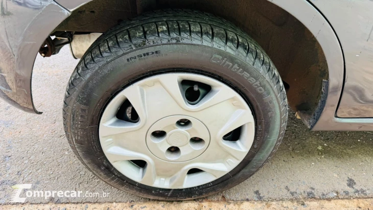 FIESTA 1.6 MPI Class Hatch 8V