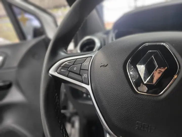 CAPTUR Intense 1.3 TB 16V Flex 5p Aut.