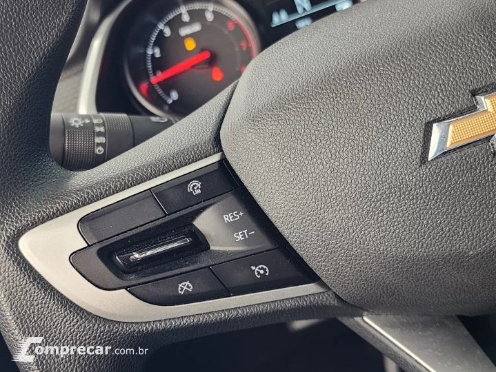 ONIX 1.0 Turbo Plus LT