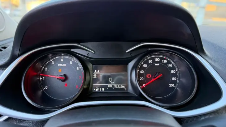 ONIX SEDAN Plus LT 1.0 12V Flex 4p Mec.