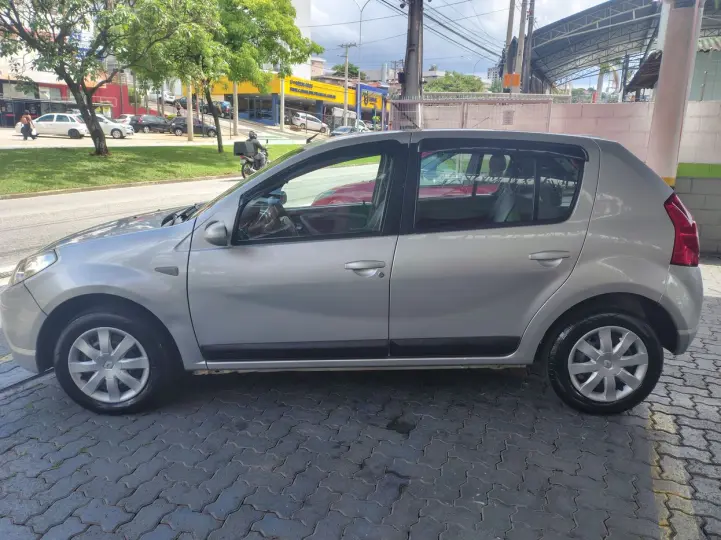 RENAULT SANDERO 1.6 PRIVILEGE 16V