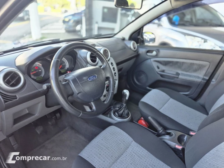 Fiesta Sedan SE 1.6 8V Flex 4p