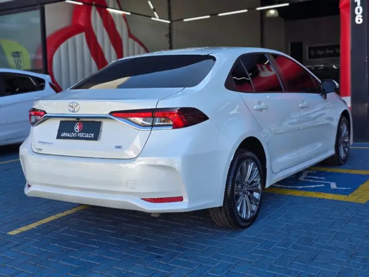 Corolla XEi 2.0 Flex 16V Aut.