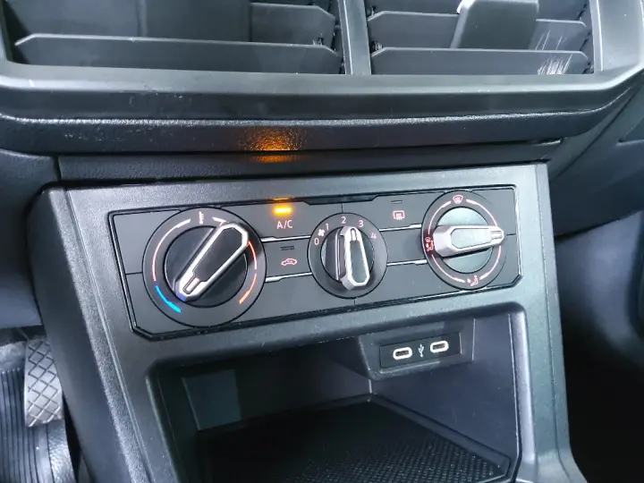 POLO 1.0 MPI TRACK MANUAL