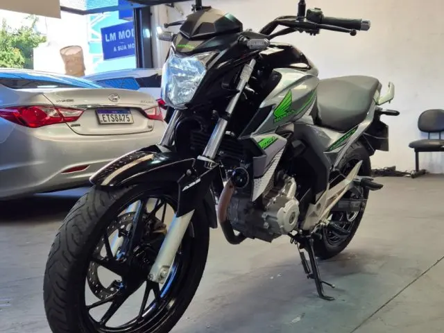 CB 250 F TWISTER - Street