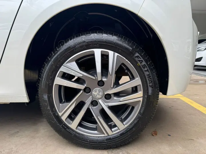 208 1.6 16V Flex Griffe At6