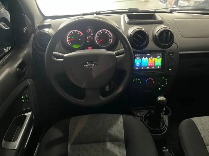 FIESTA 1.6 SE Sedan 16V