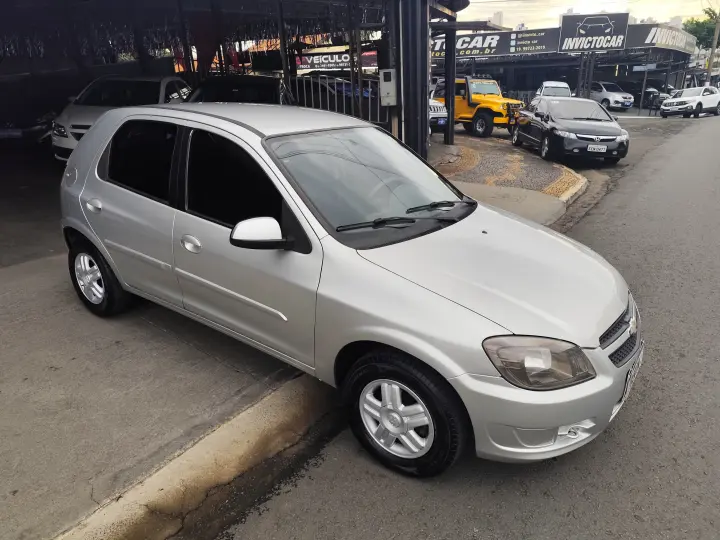 CELTA 1.0 MPFI LT 8V