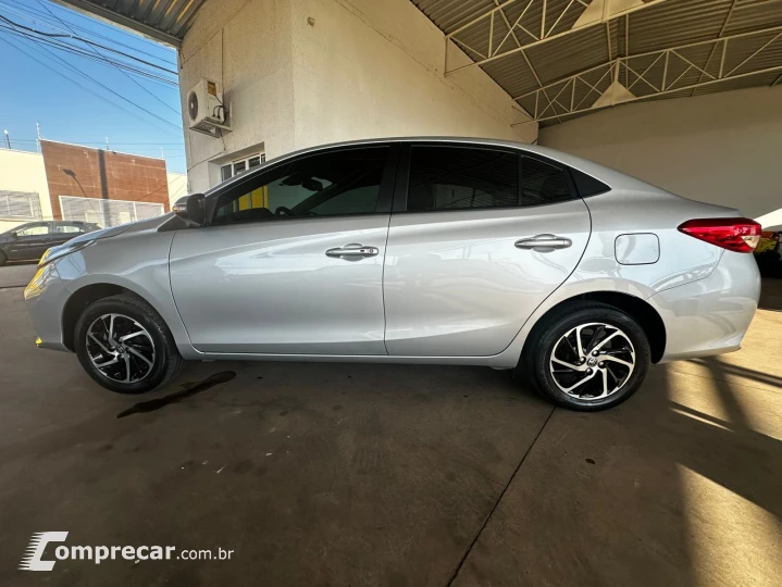 YARIS 1.5 16V Sedan XLS