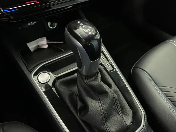 Tera High 1.0 170 TSI Flex 12V 5p Aut