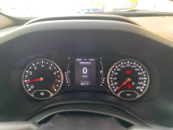 Renegade T270 1.3 TB 4x2 Flex Aut.