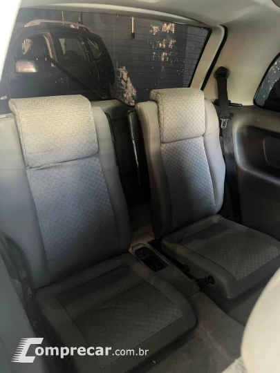 ZAFIRA 2.0 MPFI Elegance 8V