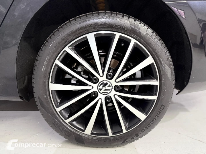 JETTA 2.0 TSI Highline 211cv