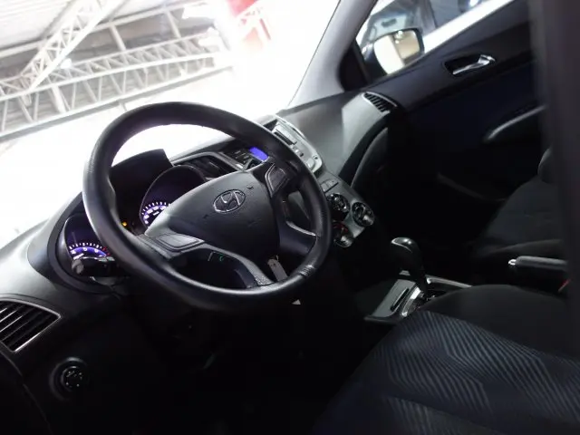 HB20 - 1.6 COMFORT STYLE 16V 4P AUTOMÁTICO