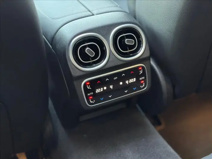 C 300 2.0 EQ Boost AMG Line