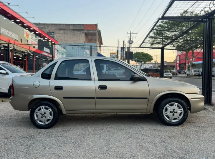 Classic Sedan 1.0 4P FLEX LIFE