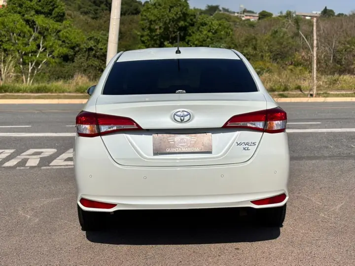 Yaris Sedan 1.5 XL Plus Tech CVT (Flex)