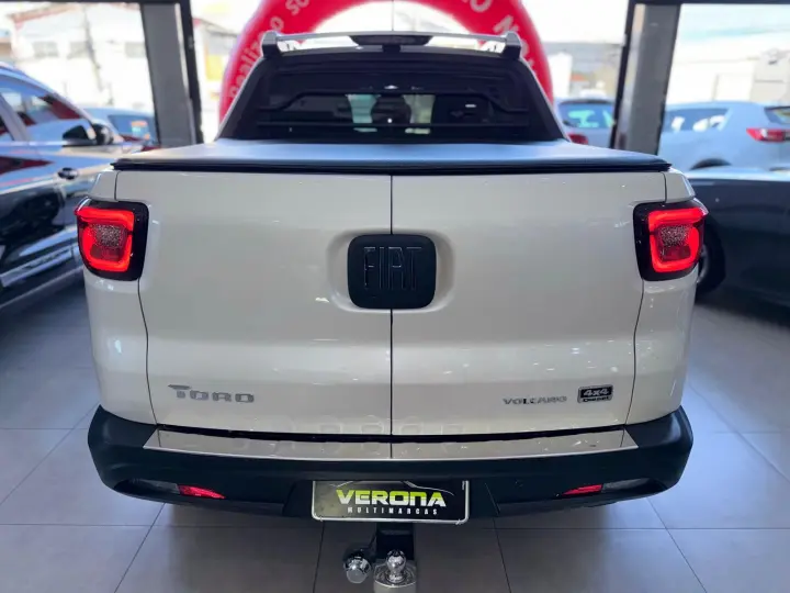 TORO 2.0 16V Turbo Volcano 4WD AT9