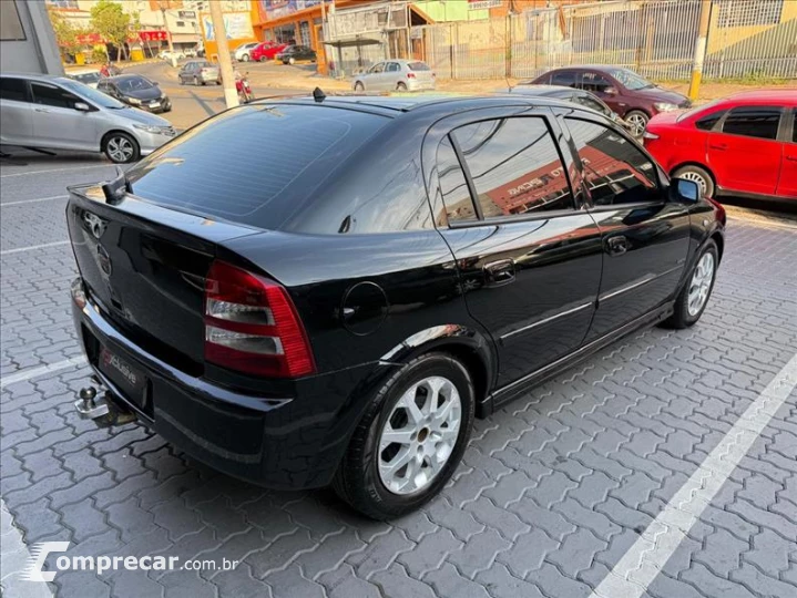 ASTRA 2.0 MPFI Advantage 8V