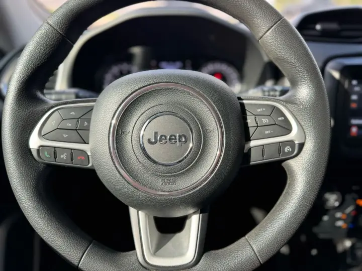 Renegade Sport 1.8 4x2 Flex 16V Aut.