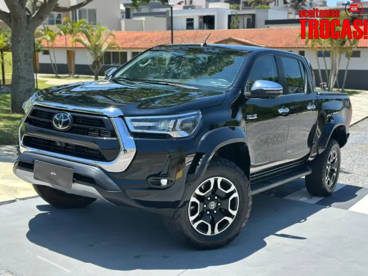 HILUX 2.8 D-4D TURBO DIESEL CD SRX PLUS 4X4 AUTOMÁTICO
