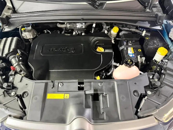 TORO 2.0 16V Turbo Ultra 4WD