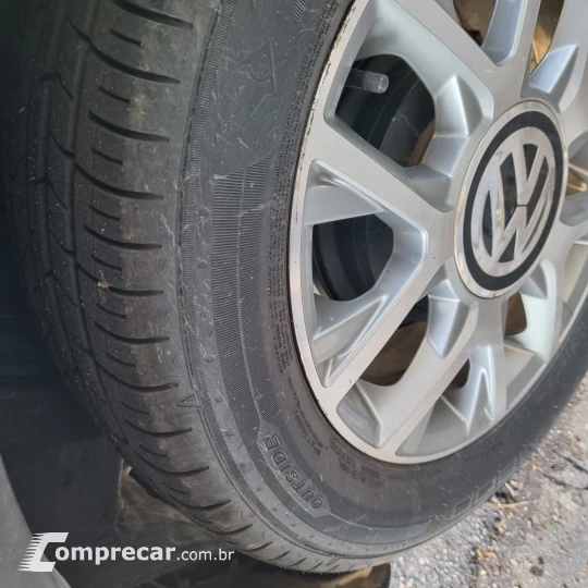 UP 1.0 TSI High UP 12V