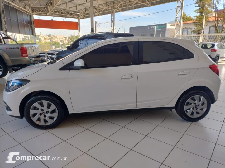 Onix Hatch 1.4 4P FLEX LT