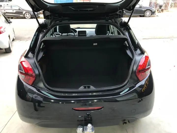 208 Allure 1.2 Flex 12V 5p Mec.