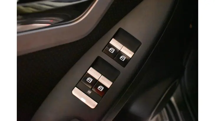 X60 - 1.8 VIP 16V 4P AUTOMATICO