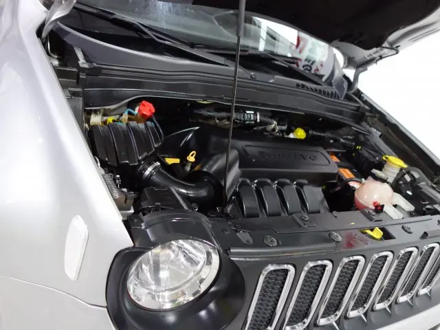 RENEGADE - 1.8 16V SPORT 4P AUTOMÁTICO